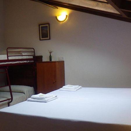 Casa De La Montana Albergue Turistico Avín Zimmer foto