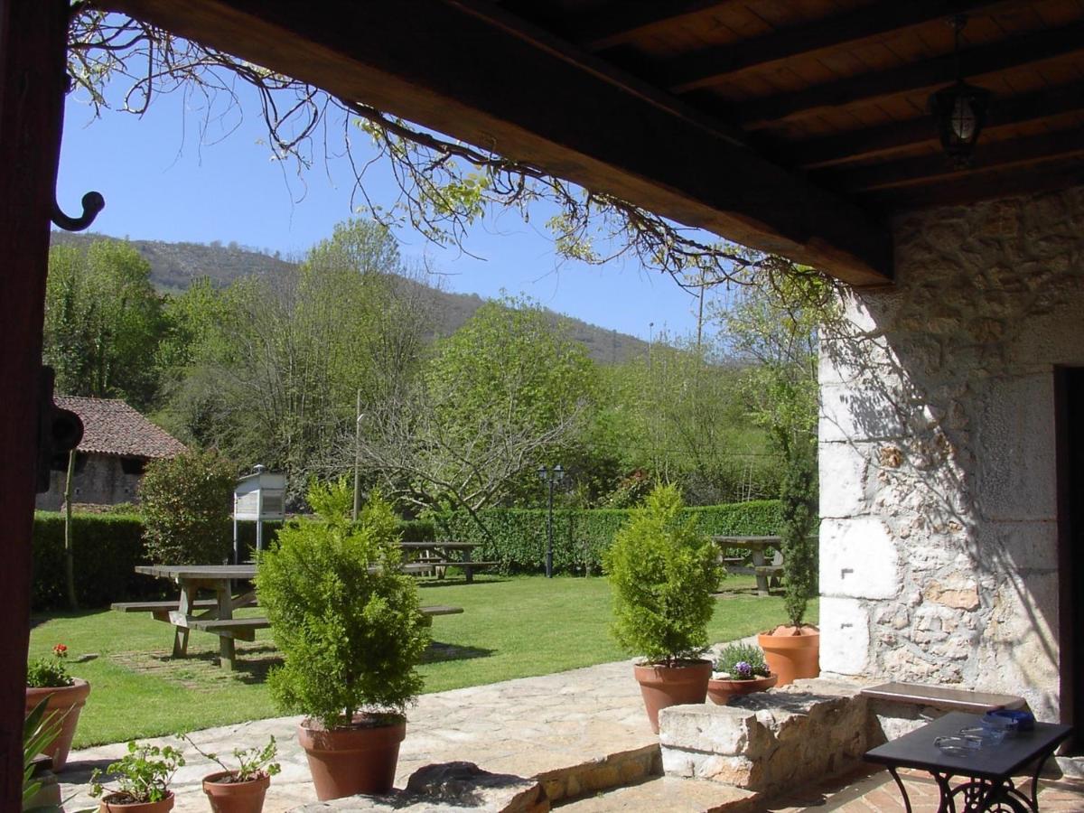 Casa De La Montana Albergue Turistico Avín Exterior foto