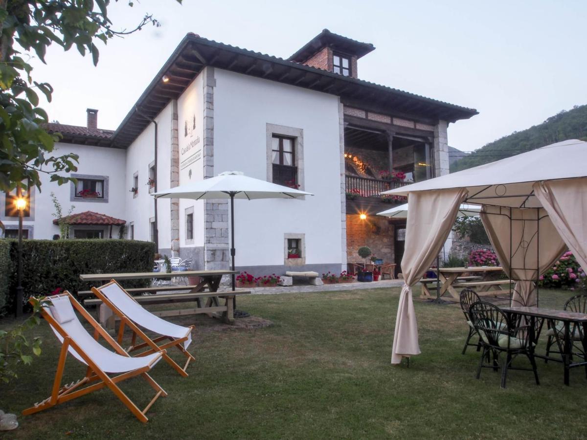Casa De La Montana Albergue Turistico Avín Exterior foto