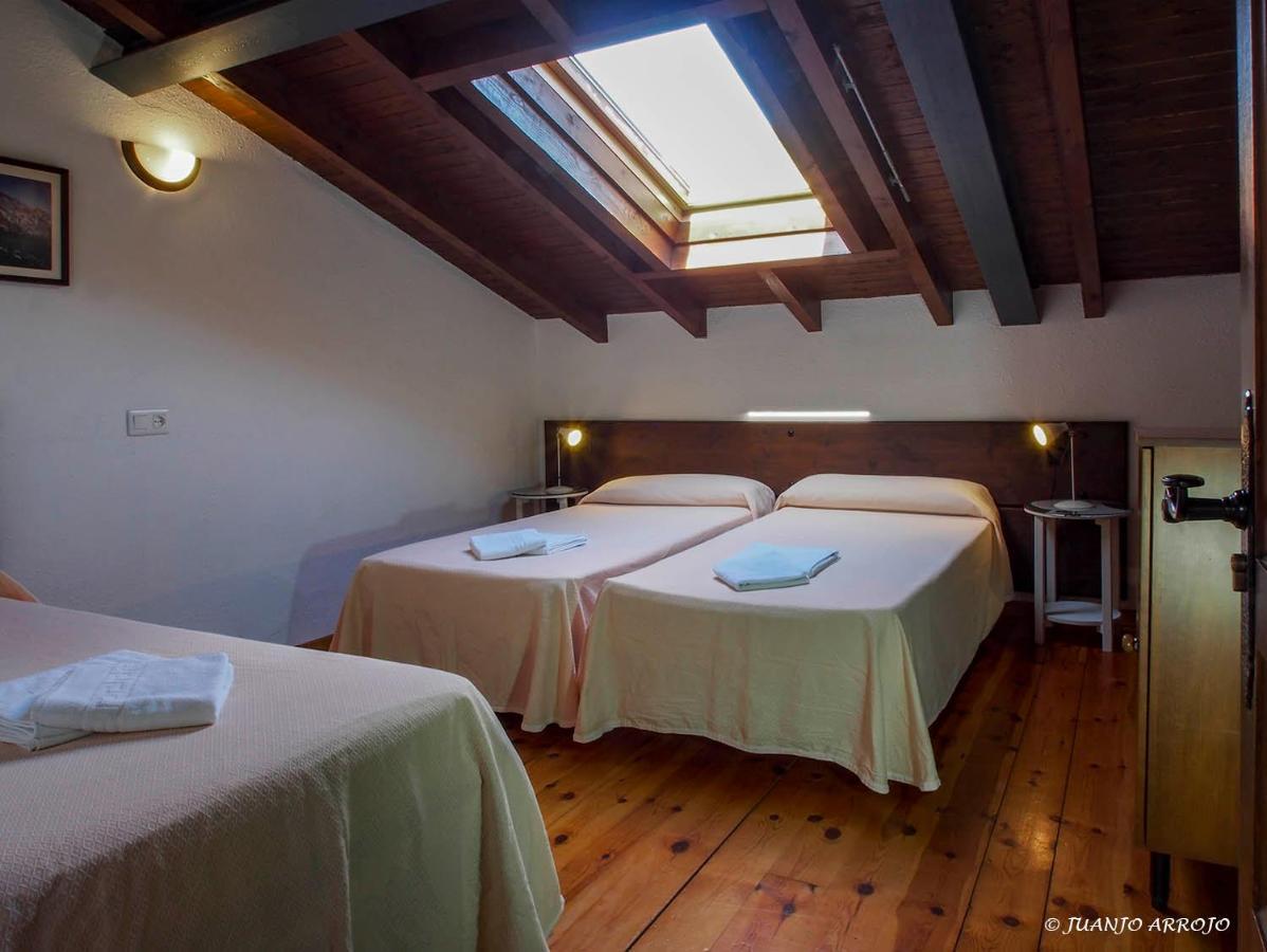 Casa De La Montana Albergue Turistico Avín Exterior foto