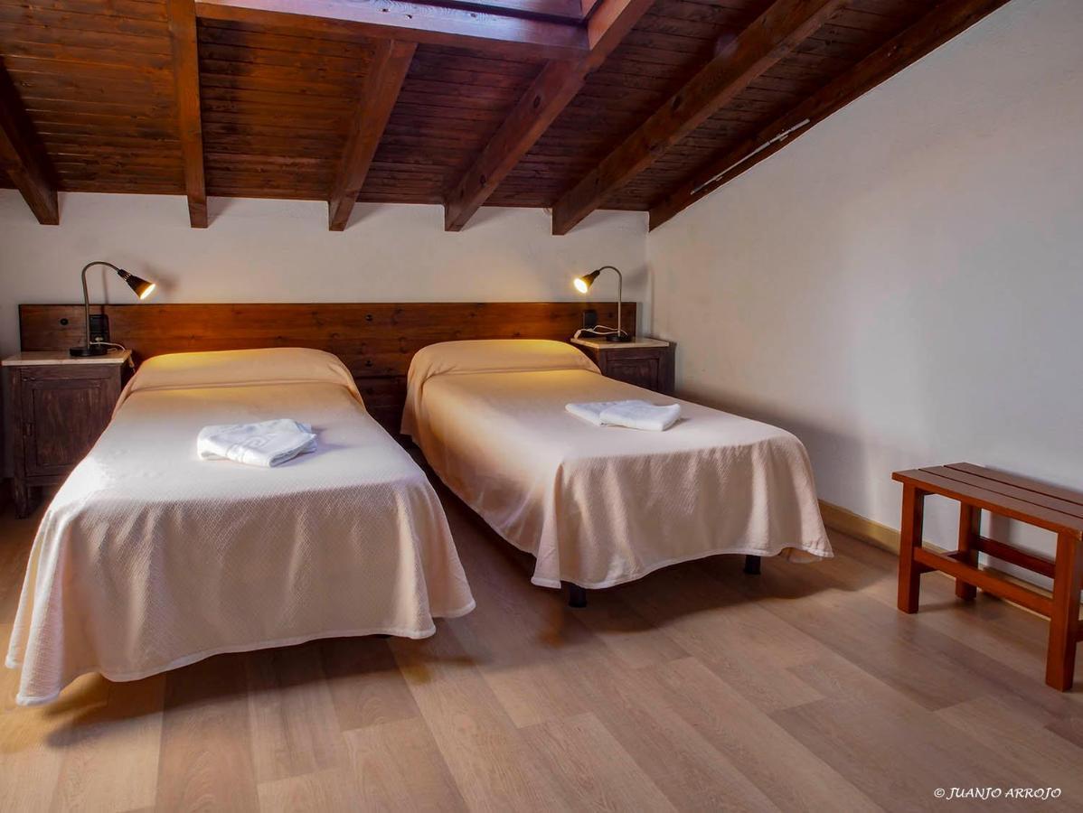 Casa De La Montana Albergue Turistico Avín Exterior foto